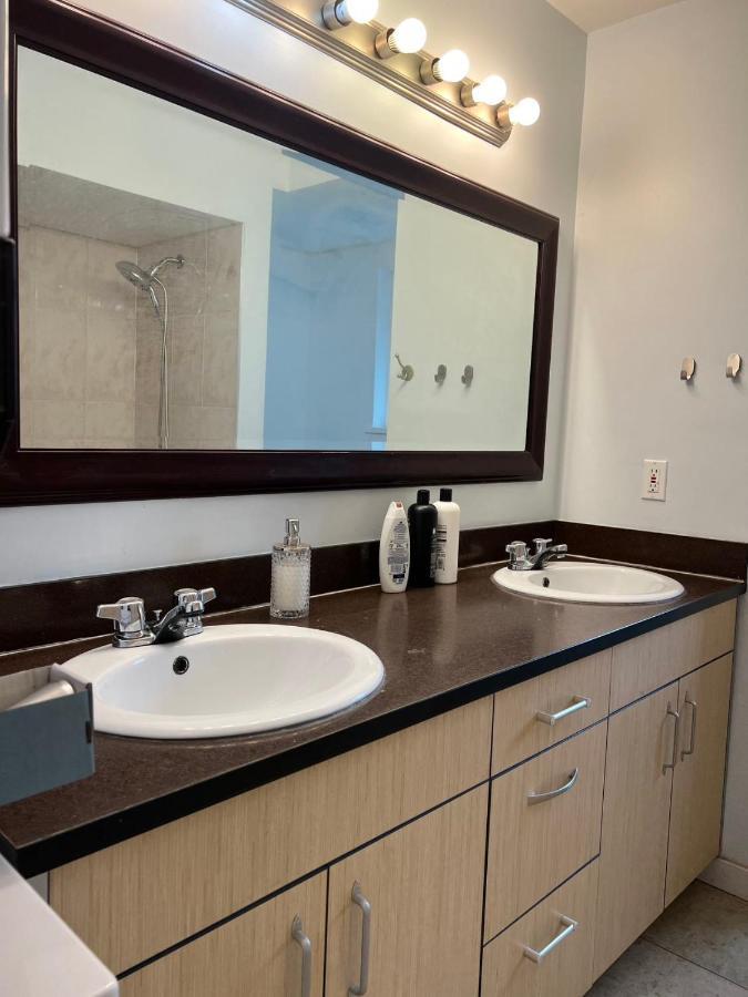One Bedroom, One Living Room, One Kitchen And One Bathroom With Independent Access Ρίτσμοντ Εξωτερικό φωτογραφία
